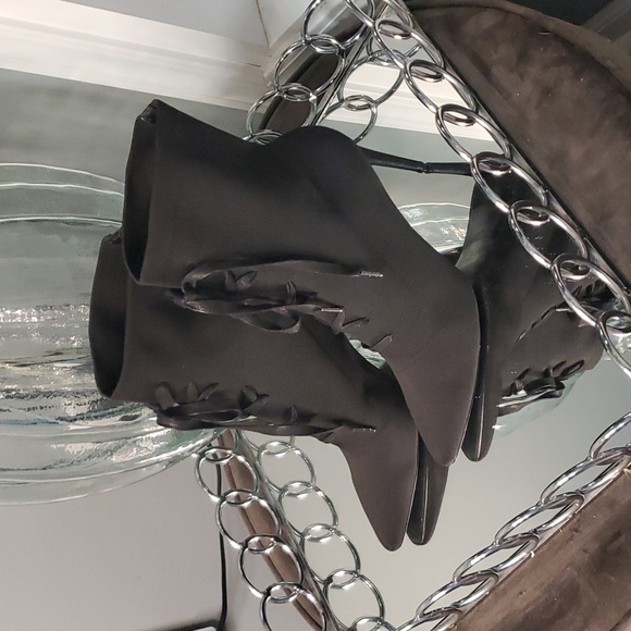 NWOT KENDALL AND KYLIE BOOTS - Picture 4 of 8